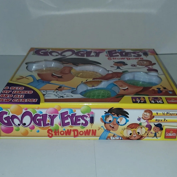Googly Eyes Showdown Board Game - Picture 3 of 7
